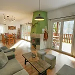 Ferienhaus пе́трови