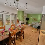пе́трови Ferienhaus