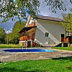 пе́трови Ferienhaus Ribarica