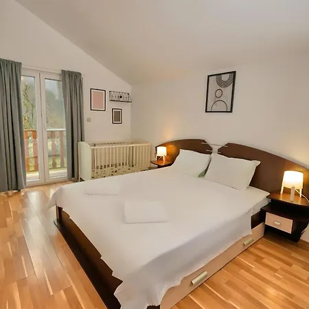 пе́трови Casa vacanze