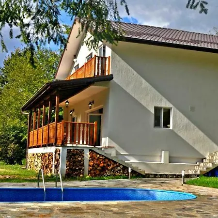 пе́трови * Ribarica