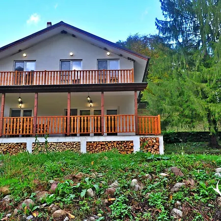 Сasa de vacaciones пе́трови Ribaritsa