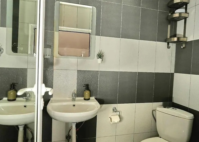 пе́трови * 里巴里卡