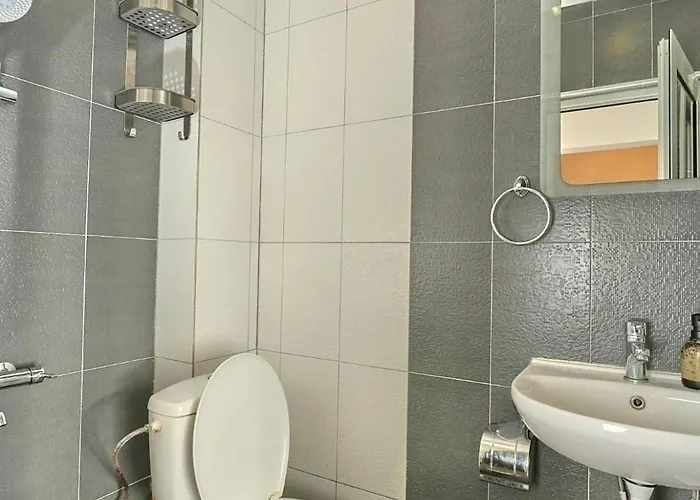 пе́трови 里巴里卡