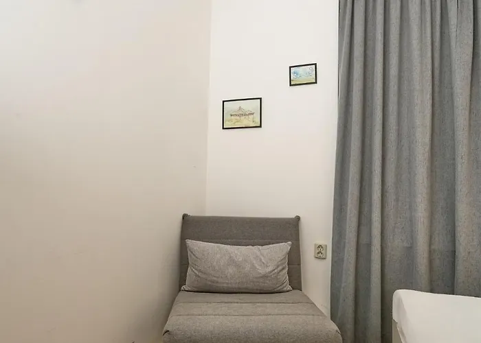 пе́трови 度假居