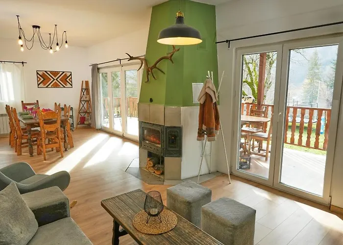 度假居 пе́трови