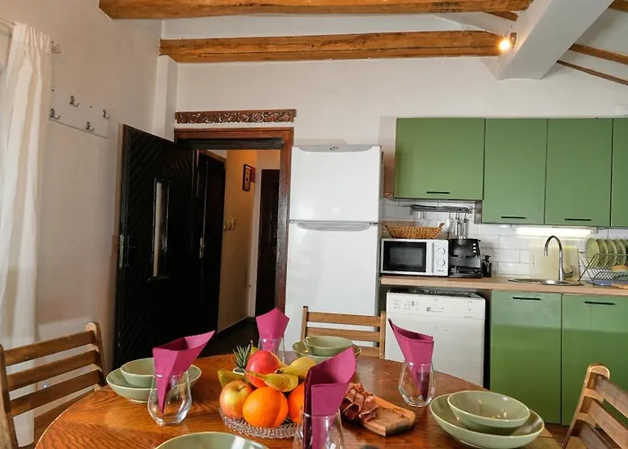 пе́трови 里巴里卡