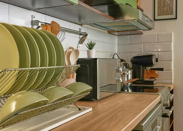 пе́трови 度假居 *