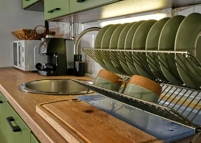 пе́трови 度假居