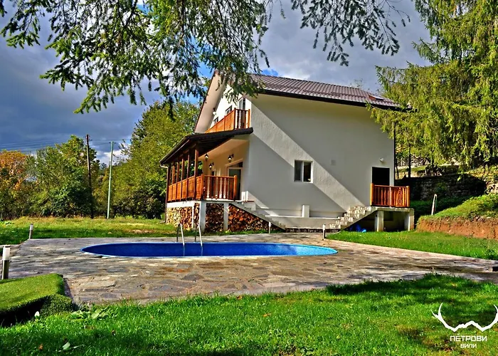 пе́трови 度假居 里巴里卡